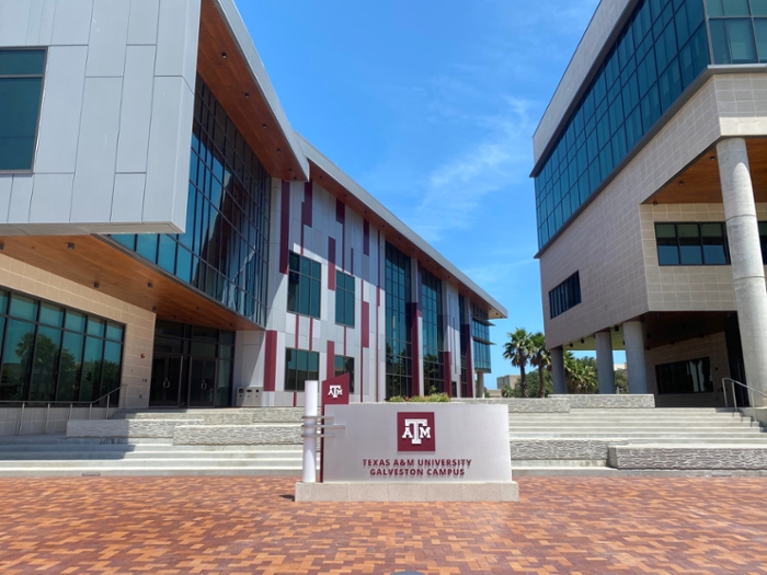 The Aggie Special Events Center (ASEC) and MAIN buildings, called the Texas A&M University at Galveston Academic Complex during their joint construction, have been named the Houston Business Journal's Landmark Award 2020 Winner in the "Public Assembly" category. 