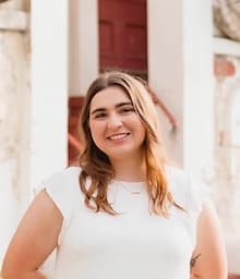 Photo of Carolyn Pope